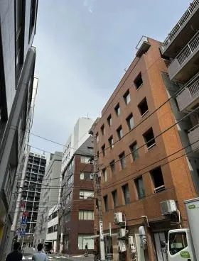 DeLCCS神田大手町の外観