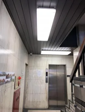 小島ビルの外観