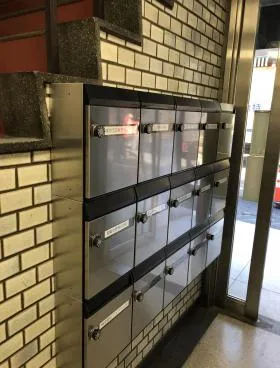 小島ビルの外観