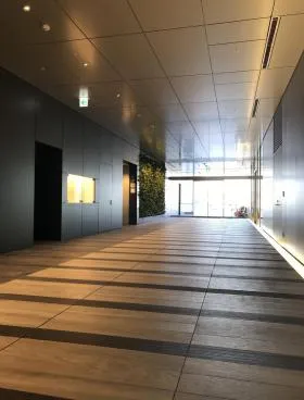 ViNA GARDENSビルの外観