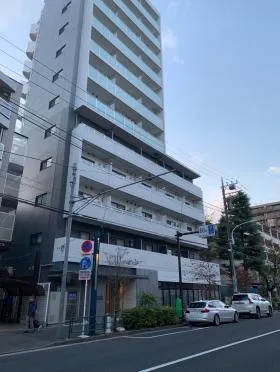 レジディア三宿ビルの外観