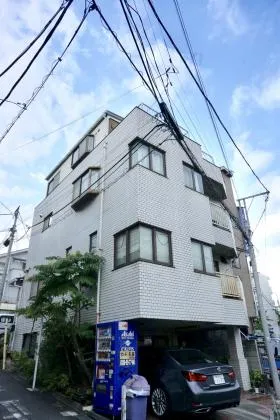 キャマックビルの外観