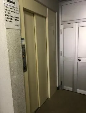 ISビルの外観