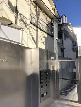 ARK COURT 若松町ビルの外観