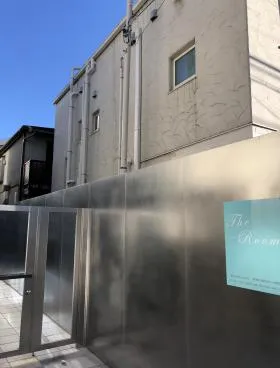 ARK COURT 若松町ビルの外観