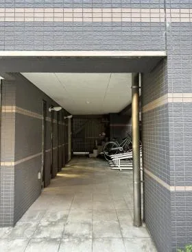 ガリシア銀座イーストビルの外観