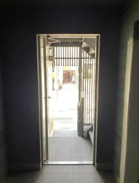 ノワールアライビルの外観