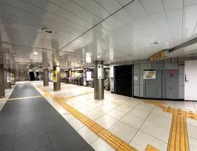 東京メトロ銀座線「外苑前駅」