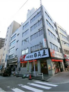 小島ビルの外観