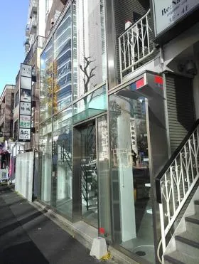 神宮前3丁目ビルの外観