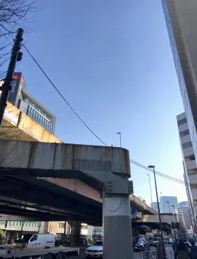 都築ビルの外観
