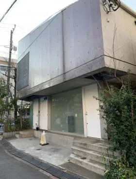 エムフラットビルの外観