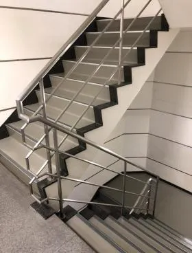 ダイニチ麹町ビルの外観