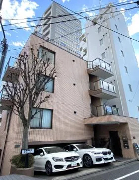 王ビルの外観