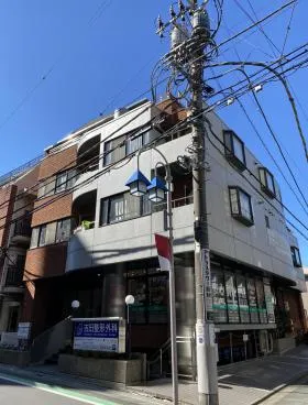 井関ビルの外観