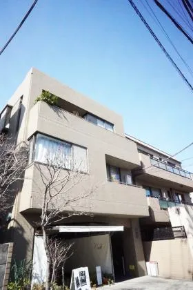 小森ハウスビルの外観