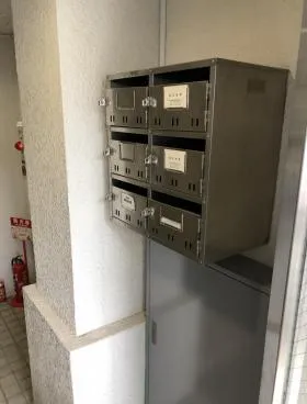 塩谷ビルの外観