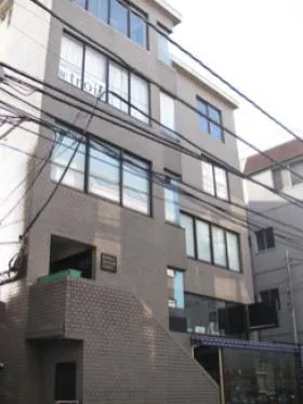 サタール青山ビルの外観