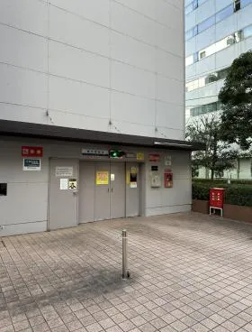 TOKYO YBビルの外観
