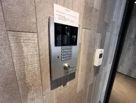CIRCLES汐留ビルの外観