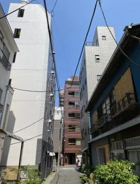 NACビルの外観