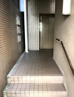ヤマダビルの外観