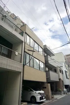 モディビルの外観