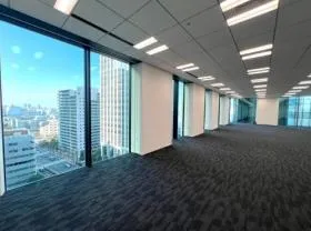 Dタワー西新宿の外観