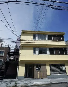 STS新宿ビルの外観