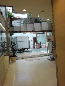 WES buildingの外観