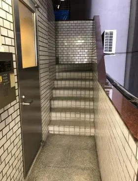 トーエイビルの外観