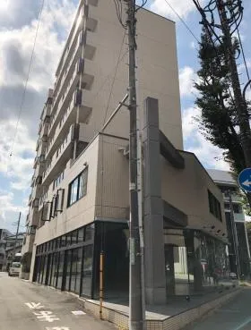 PLAZA20ビルの外観
