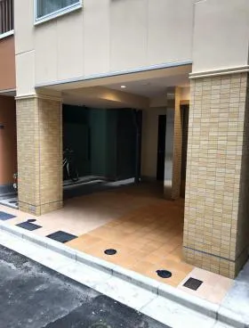 NOZY東日本橋ビルの外観