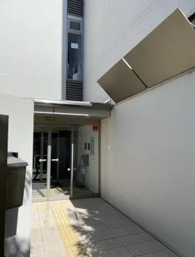 西新宿淀橋ビルの外観
