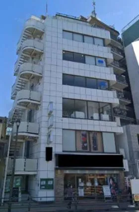 駅サイドビルの外観
