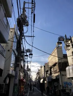 アルファサイトビルの外観