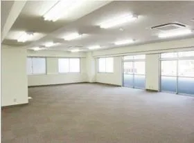 松屋ビルの外観