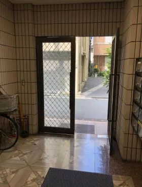 ロイヤル北上野ビルの外観