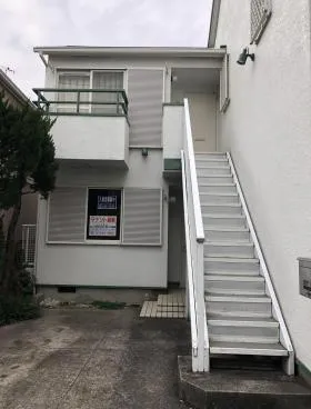 ドルチェ鉢山ビルの外観