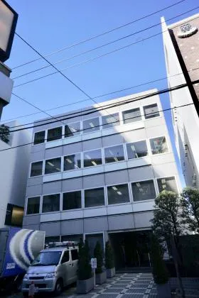 五番町片岡ビルの外観