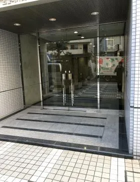 五番町片岡ビルの外観