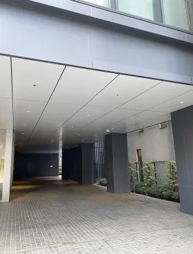 PMO西新宿ビルの外観