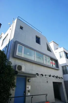 パレロワイヤル西麻布ビルの外観