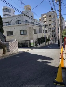 パレロワイヤル西麻布ビルの外観