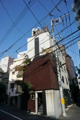 ミスティ西麻布ビルの外観