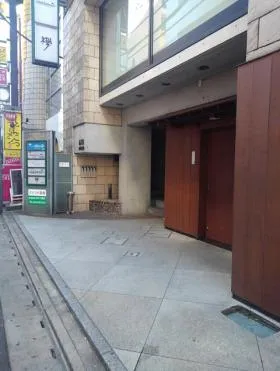 AXIS仲町の外観