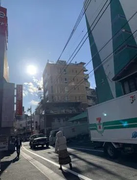 mosiaビルの外観