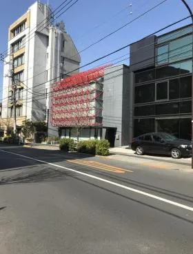 パビリオン駒場ビルの外観