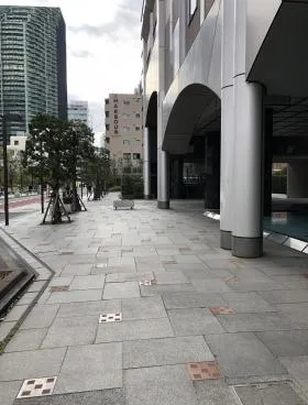 田町トーセイ(旧:ジャパンタイムズ・ニフコ)ビルの外観