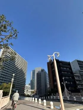 田町トーセイ(旧:ジャパンタイムズ・ニフコ)ビルの外観